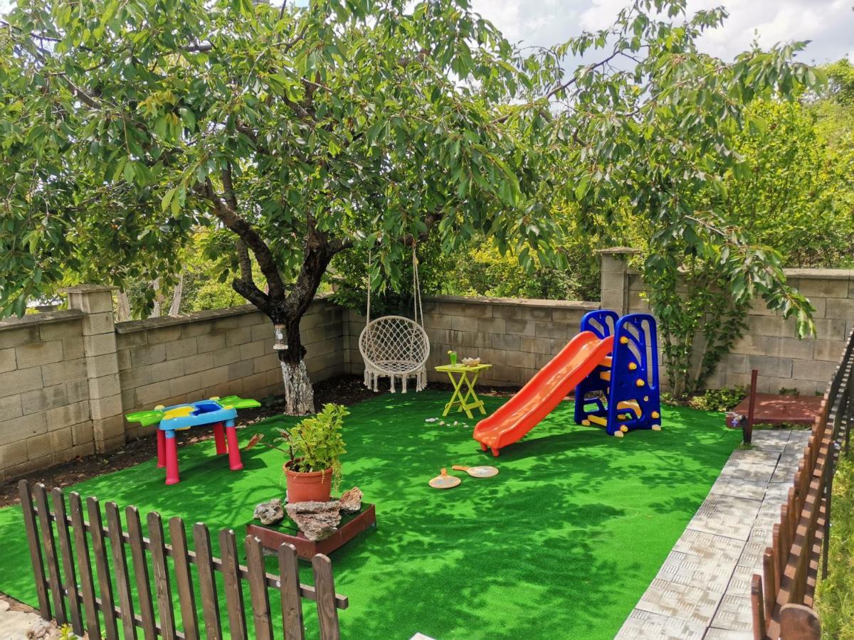 בלצ'יק Villa Holly מראה חיצוני תמונה