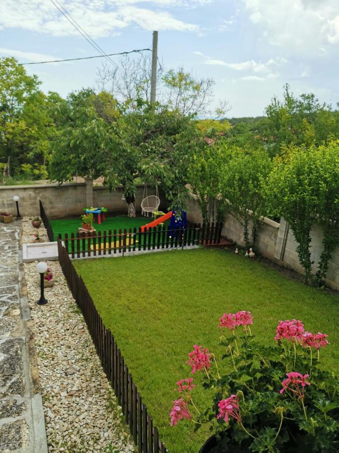 בלצ'יק Villa Holly מראה חיצוני תמונה