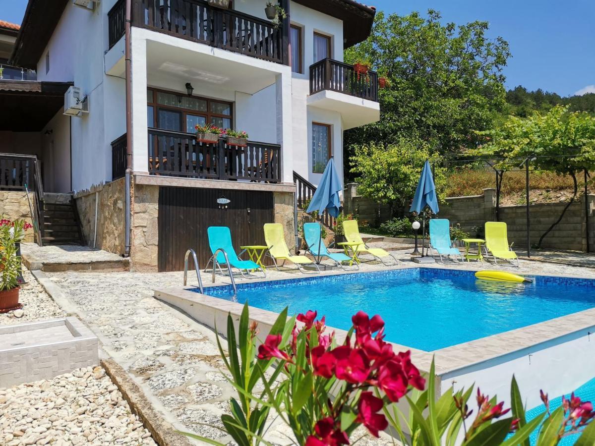 בלצ'יק Villa Holly מראה חיצוני תמונה